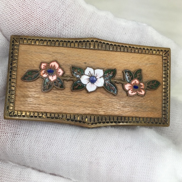 Vintage Flower Brooch - Picture 2 of 7